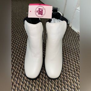 Juicy Heels Brand New Size 8M !